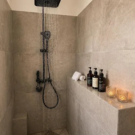 Nossa Boutique Naousa (Paros)